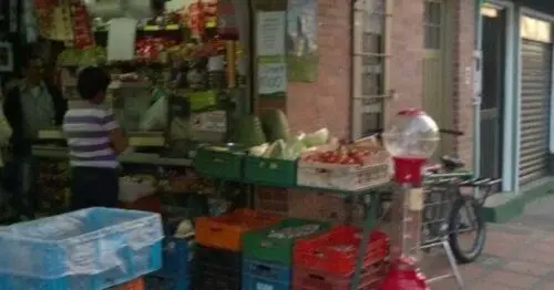 AUTOSERVICIO LA ECONOMIA FRUTAS Y VERDURAS LO AUTOSERVICIO LA ECONOMIA FRUTAS Y VERDURAS LO